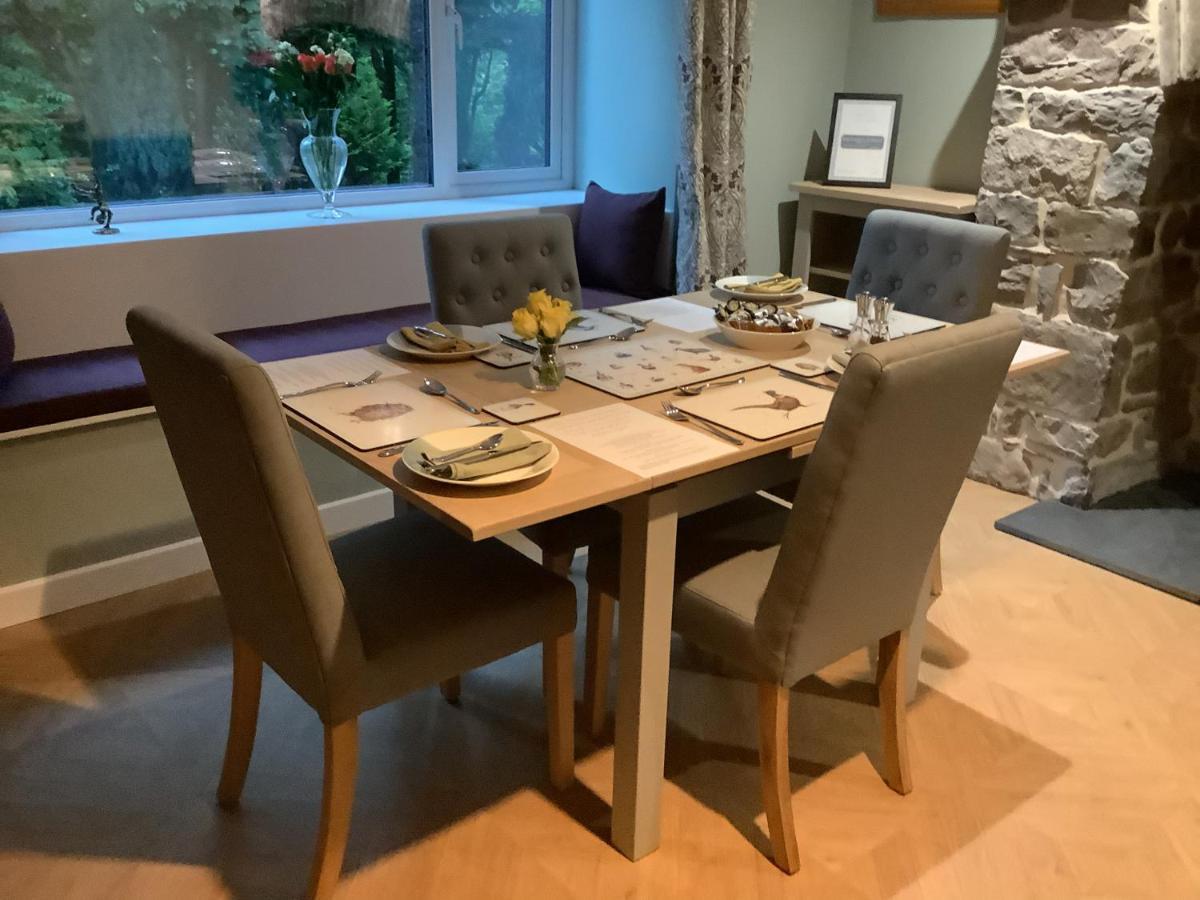Little London Bed & Breakfast And Glamping Pod Hotel Abercraf ภายนอก รูปภาพ