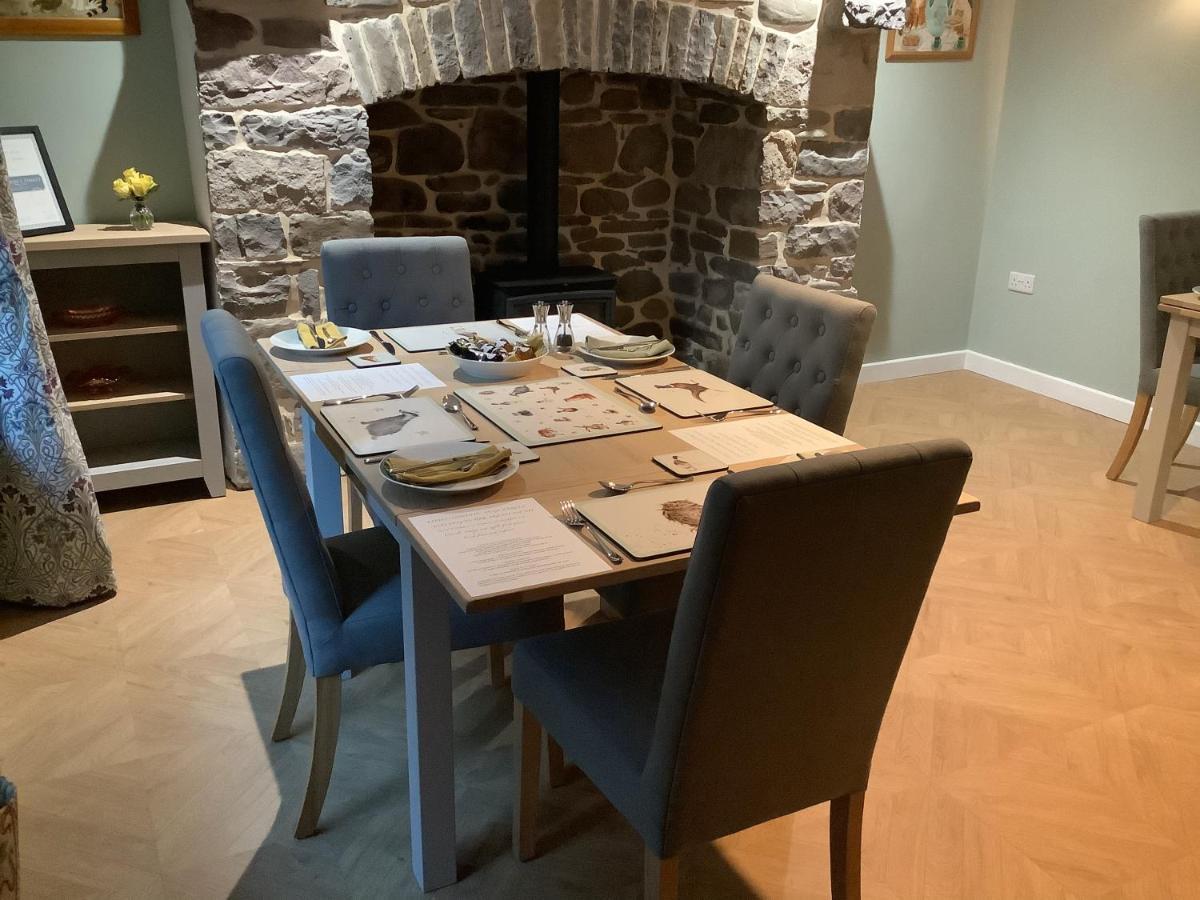 Little London Bed & Breakfast And Glamping Pod Hotel Abercraf ภายนอก รูปภาพ