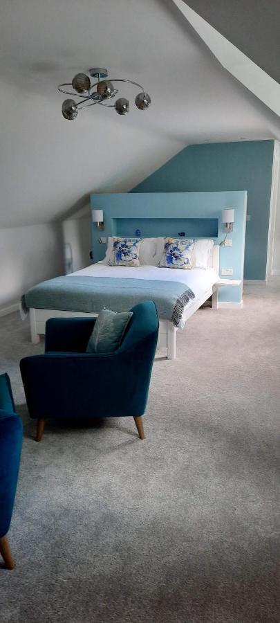 Little London Bed & Breakfast And Glamping Pod Hotel Abercraf ภายนอก รูปภาพ