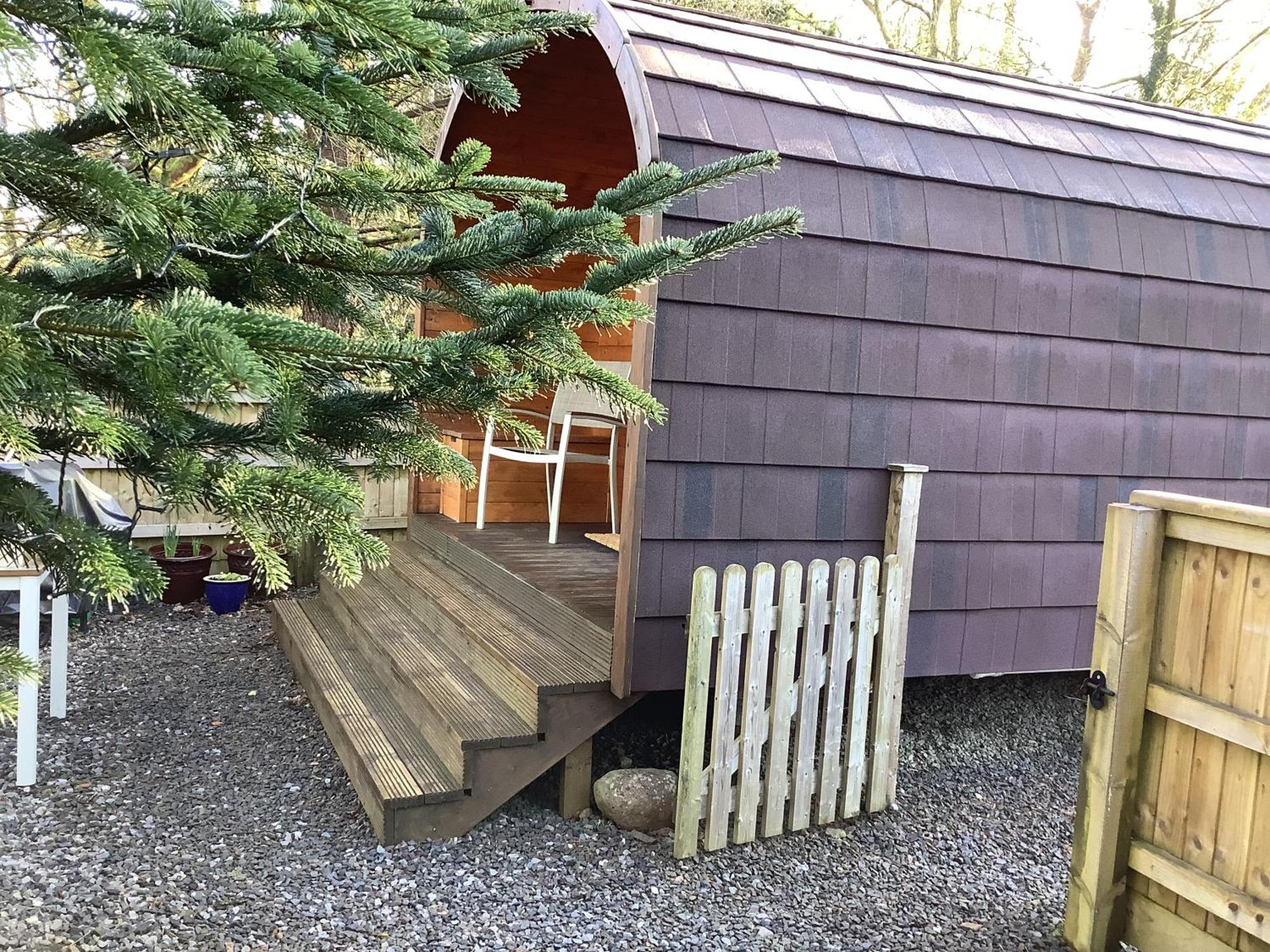 Little London Bed & Breakfast And Glamping Pod Hotel Abercraf ภายนอก รูปภาพ